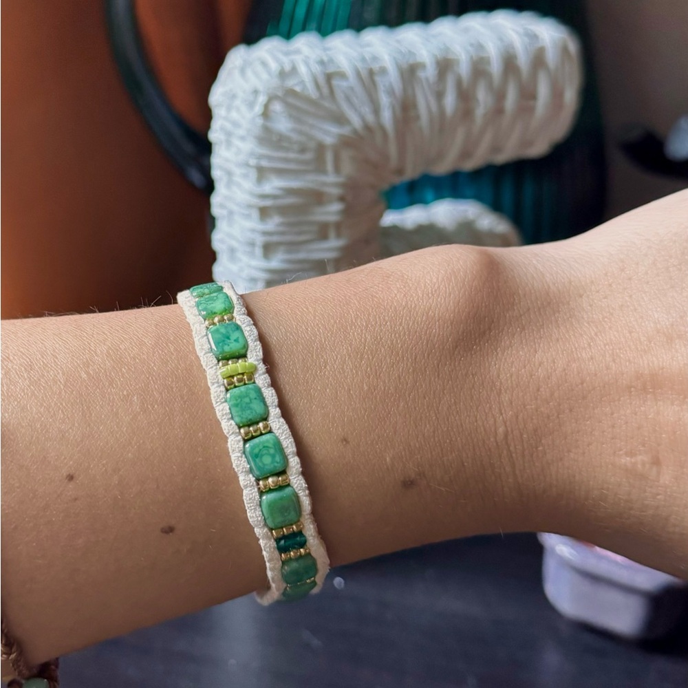 Green Tennis-Style Bracelet with Emerald-Like Gemstones